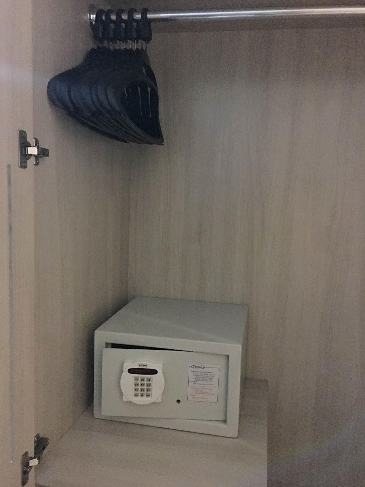 苏德广场酒店 塞古罗港 外观 照片